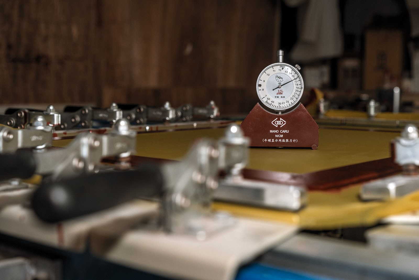 Контролируемое натяжение сетки