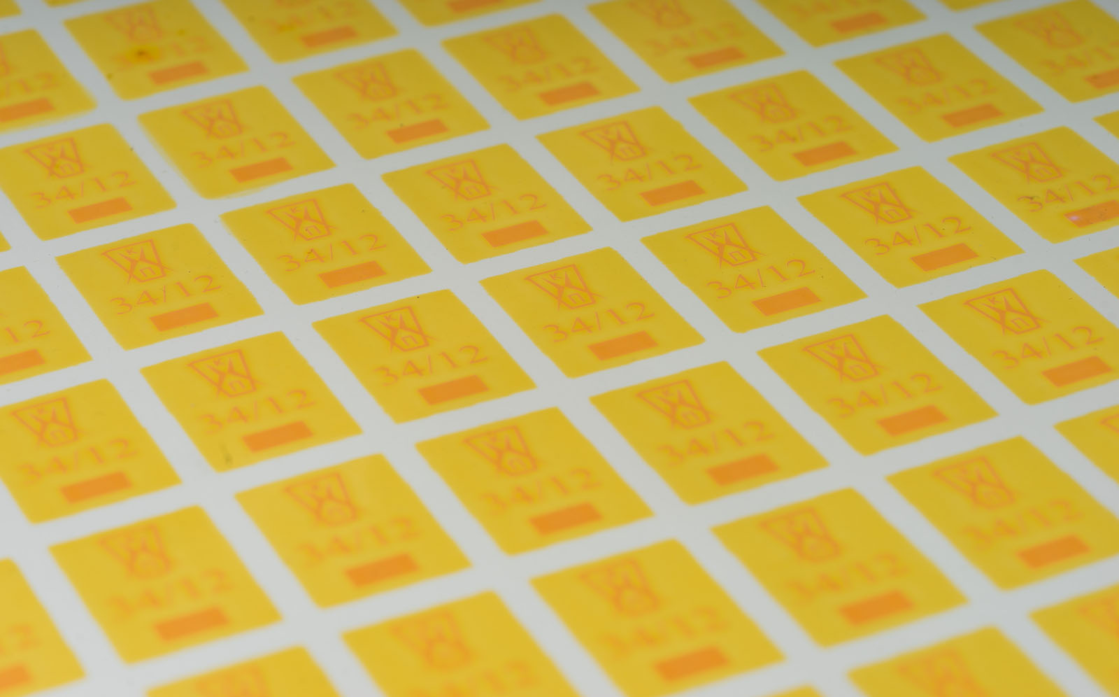 Печать деколи для лабораторного стекла в листах